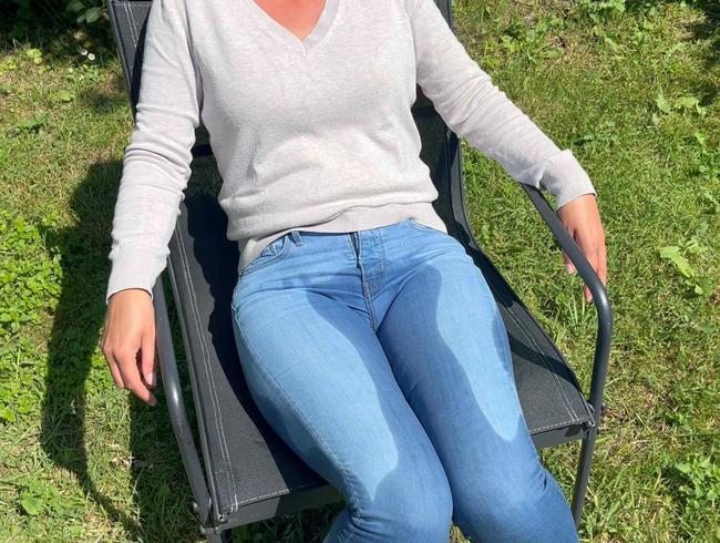 Sonne genossen und Jeans eingenässt