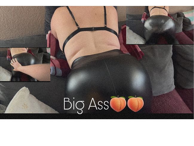 Sexy Lady shaket ihren BIG ASS ???????? in leder leggins